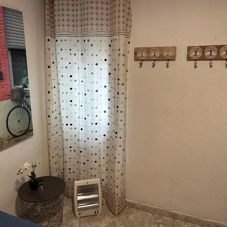 Sevilla En A Minutos Del Centro De Sevilla Wifi Apartment *
