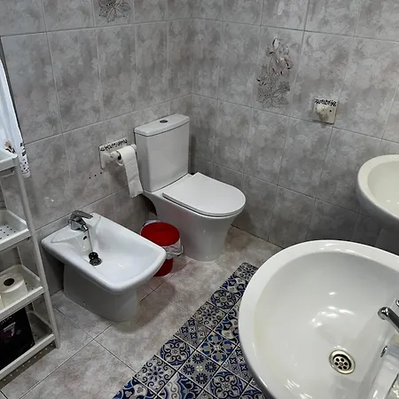 Sevilla En A Minutos Del Centro De Sevilla Wifi Apartment *
