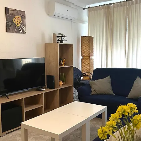 Sevilla En A Minutos Del Centro De Sevilla Wifi Apartment Camas